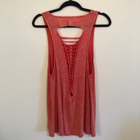 ALTAR’D STATE FLIRTY TANK | Small | trendy cuts - Picture 2 of 5